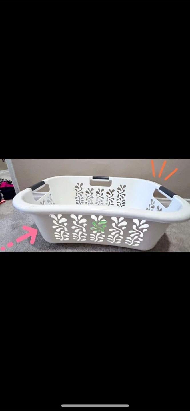 2 White Laundry Basket with Decorative Cutouts