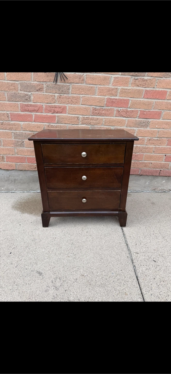3-Drawer Night Stand - Dark Wood - photo 2
