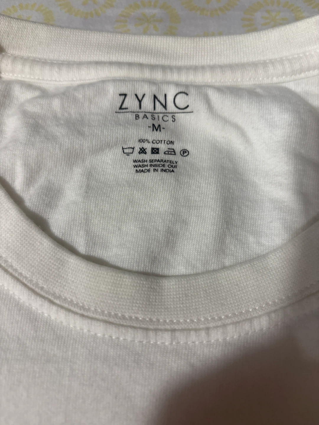 ZYNC Basics T-Shirt - White - Size Medium - photo 2