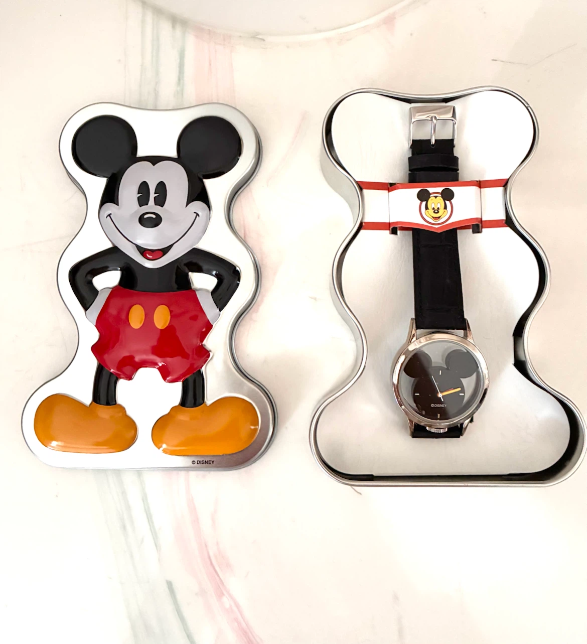New Vintage Mickey Mouse Watch with Tin