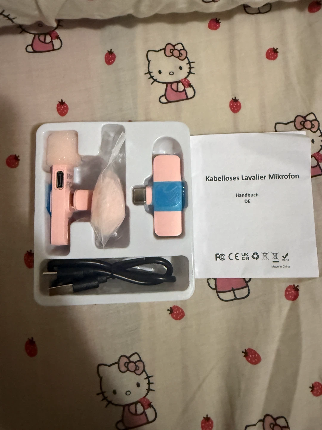 Pink Wireless Lavalier Microphone - photo 4