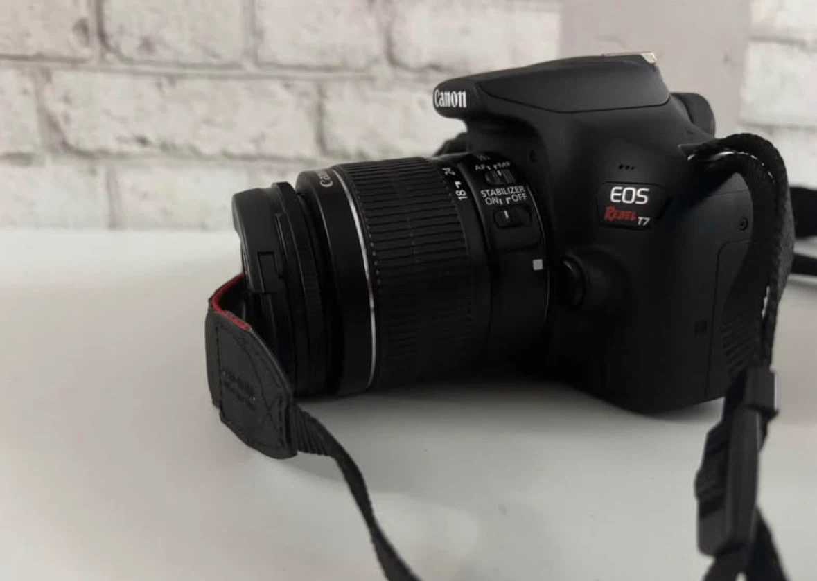 Canon Eos Rebel T7 and GoDox V350C Flashgun (Canon Compatible) - photo 3