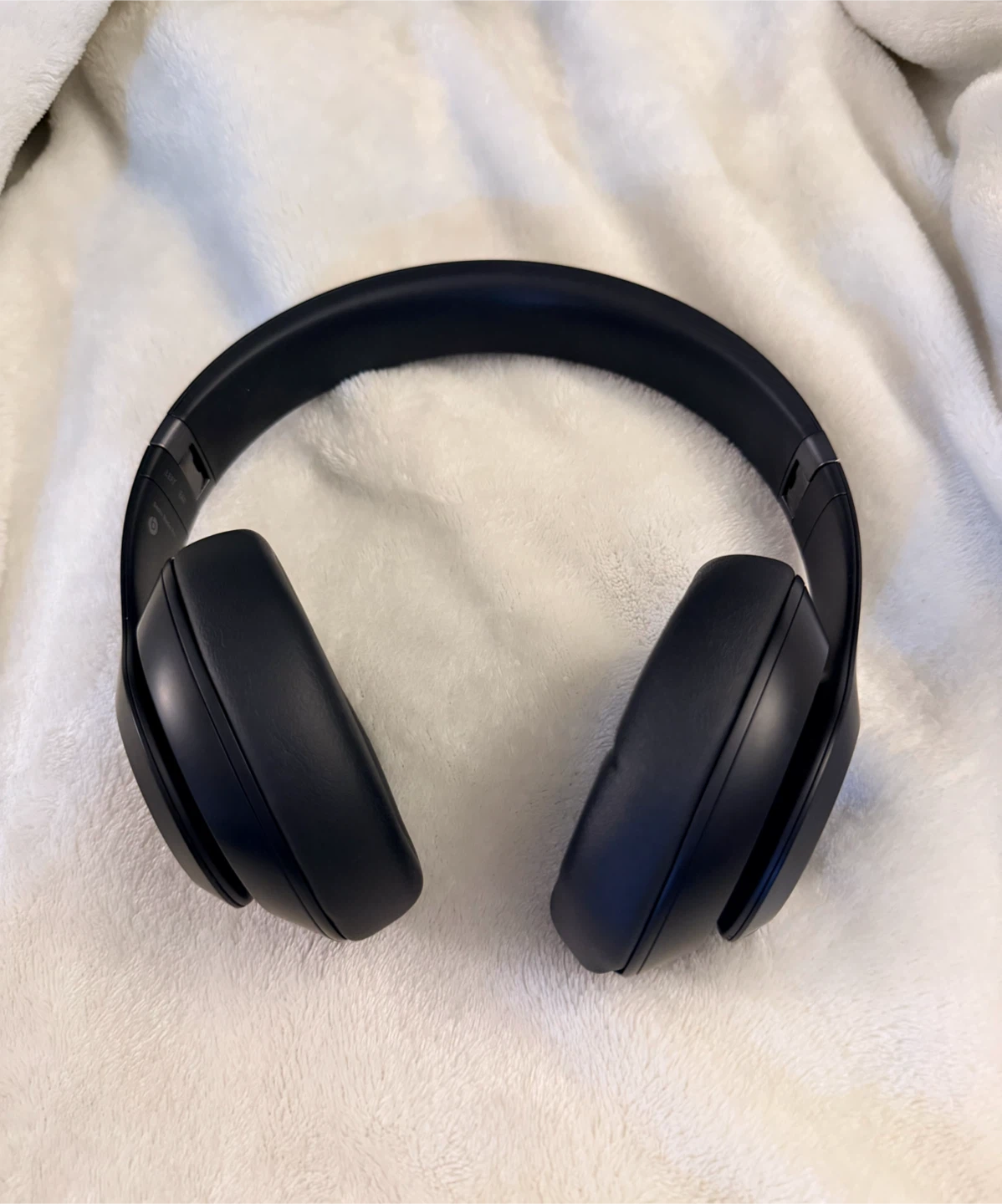Beats Studio Pro Headphones - Black