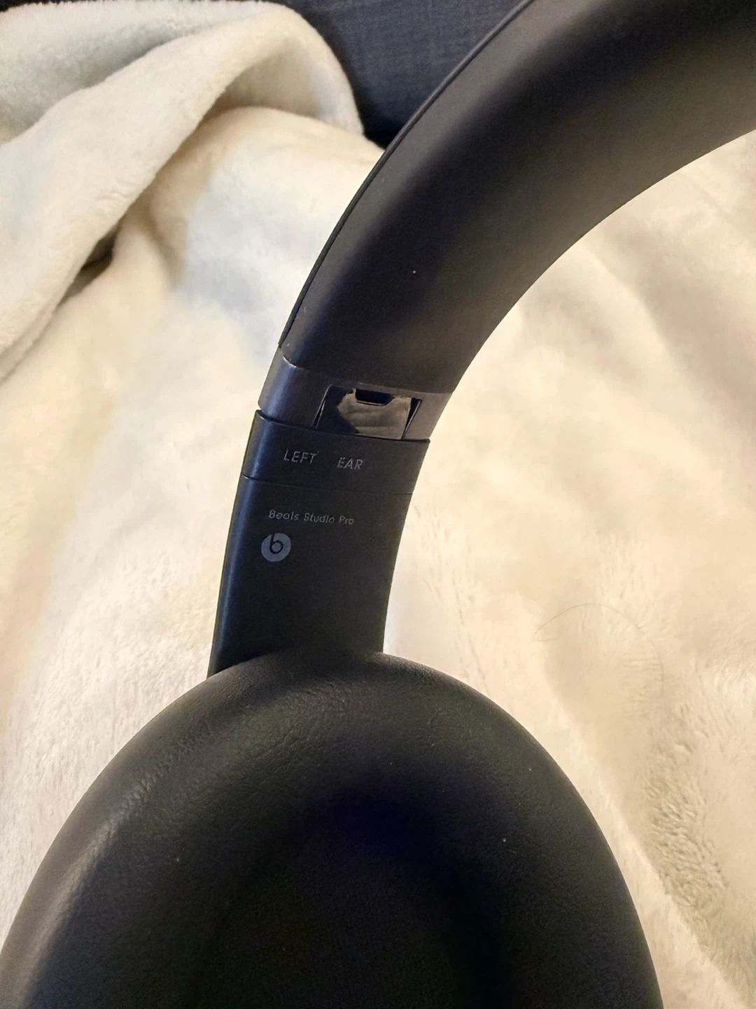 Beats Studio Pro Headphones - Black - photo 5