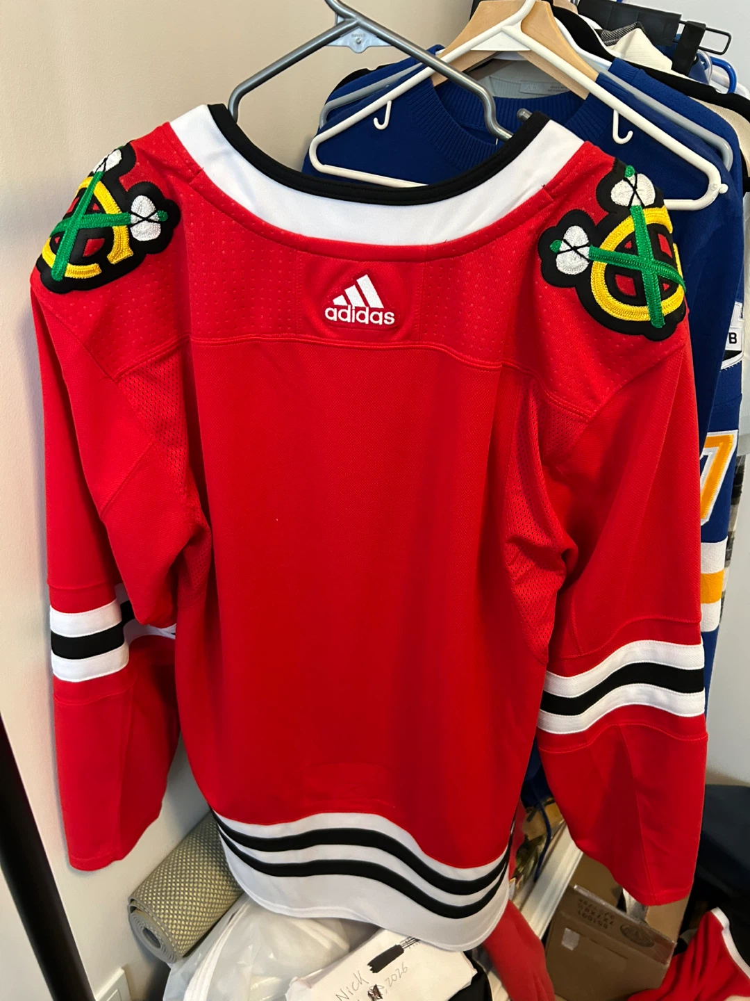 Adidas Chicago Blackhawks Hockey Jersey Size 52 - photo 2