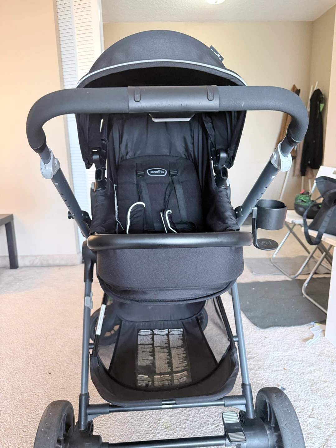 Evenflo Embrace Infant Car Seat & Pivot Xpand Stroller System - photo 4