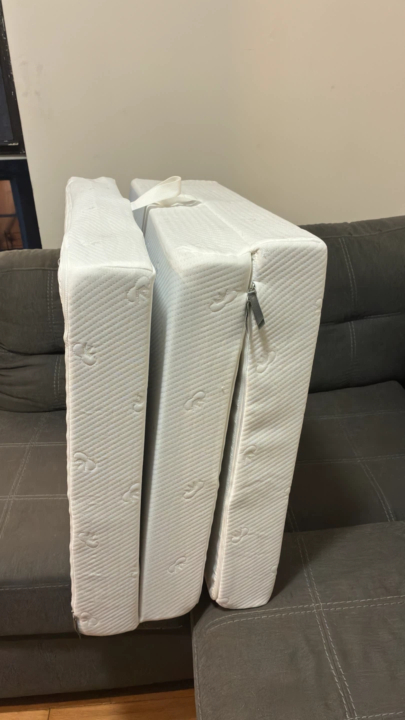White Folding Mattress - photo 2