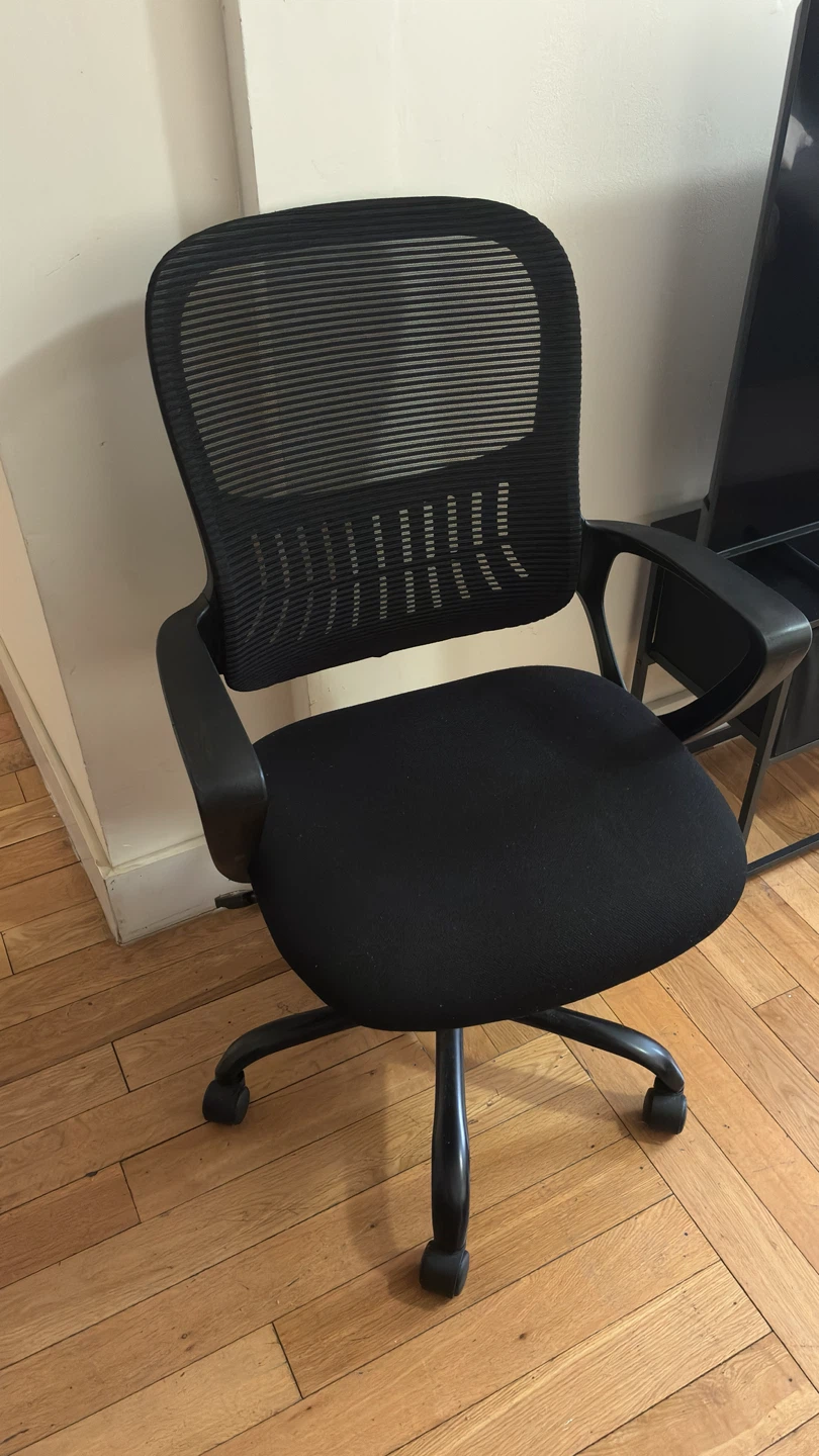 Black Mesh Office Chair