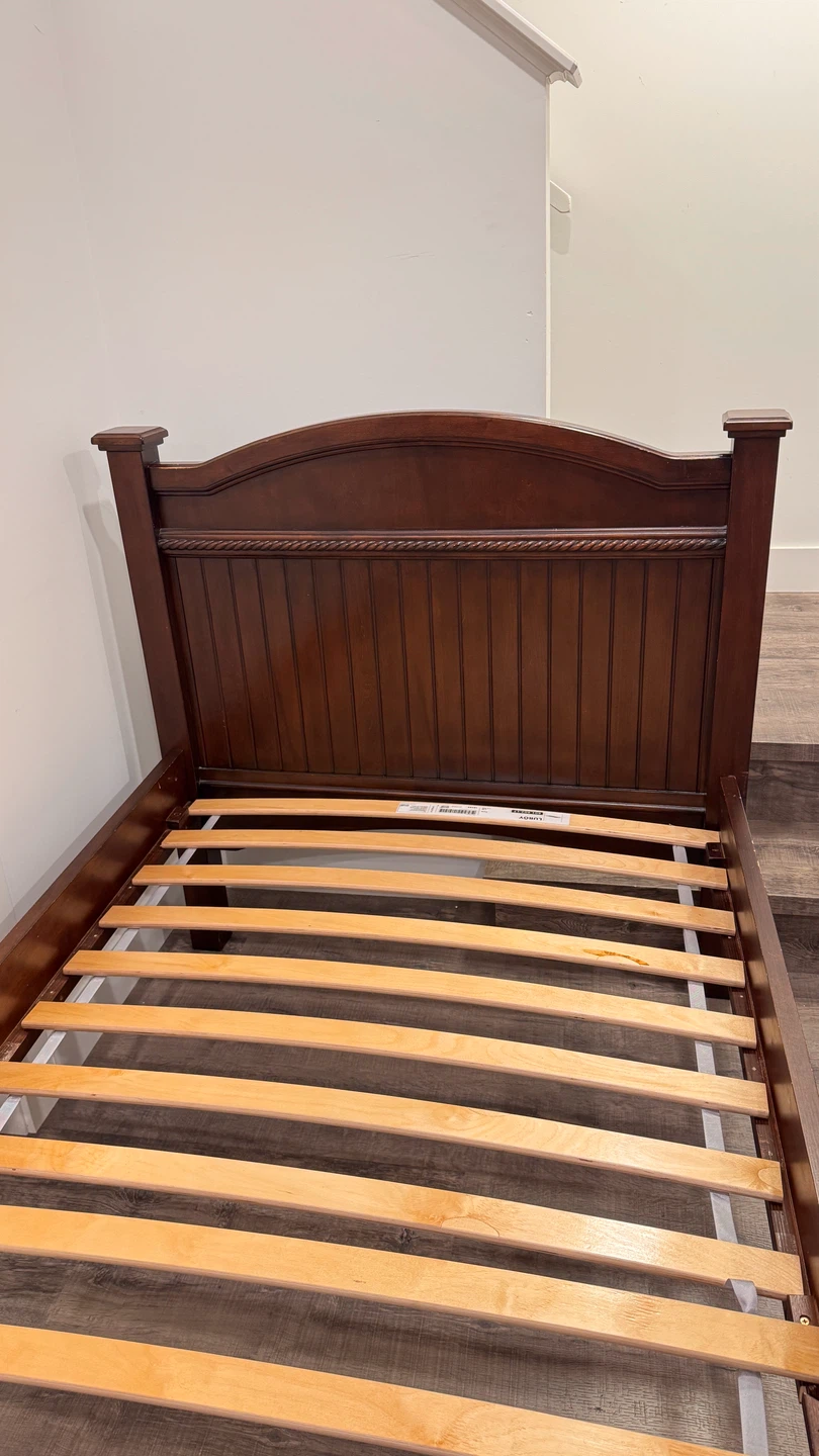 Twin bed frame brown wooden - photo 3