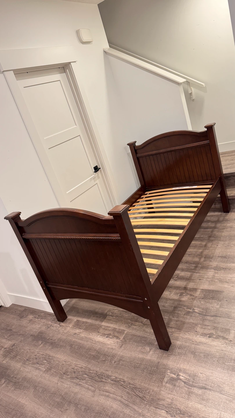 Twin bed frame brown wooden - photo 4