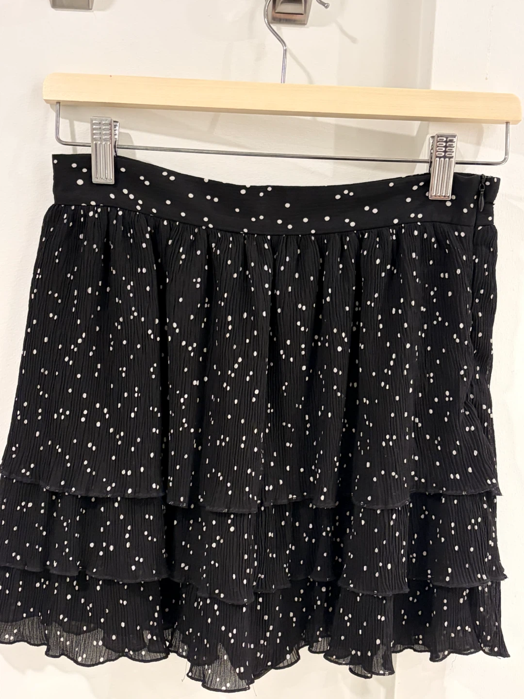 Black polka dot tiered mini skirt with ruffle hem - Zara