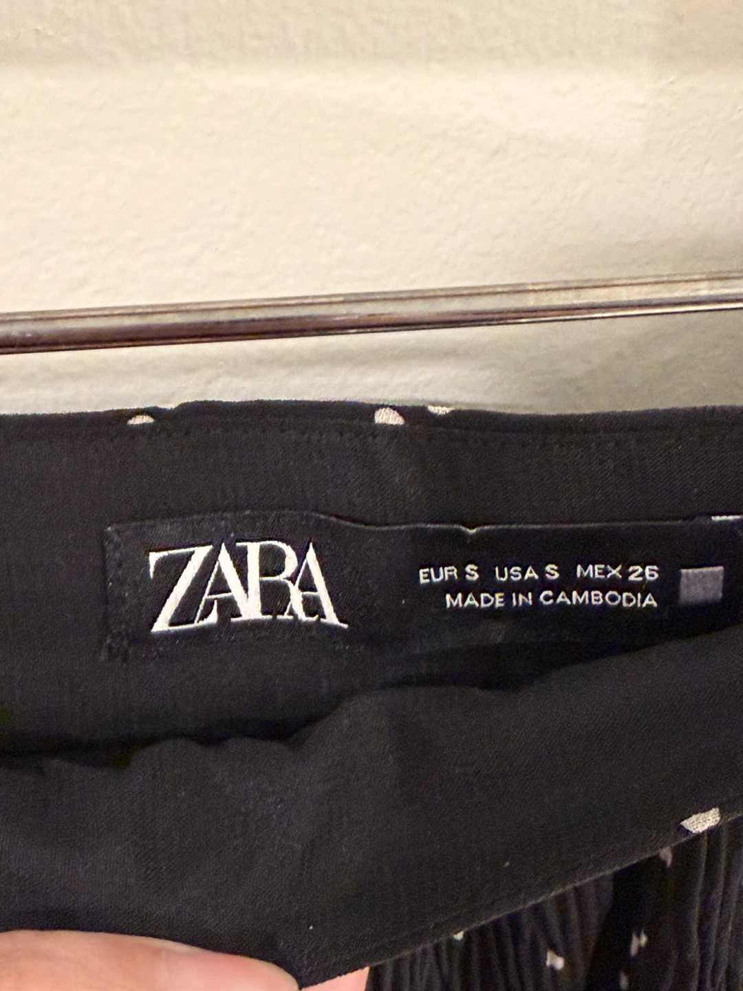 Black polka dot tiered mini skirt with ruffle hem - Zara - photo 2