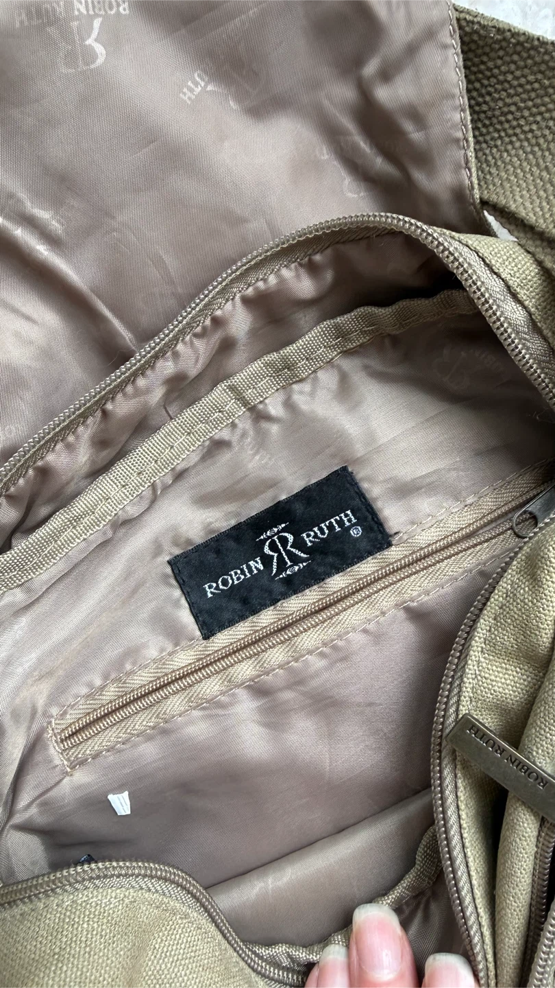 Robin Ruth NYC Messenger Bag - photo 4