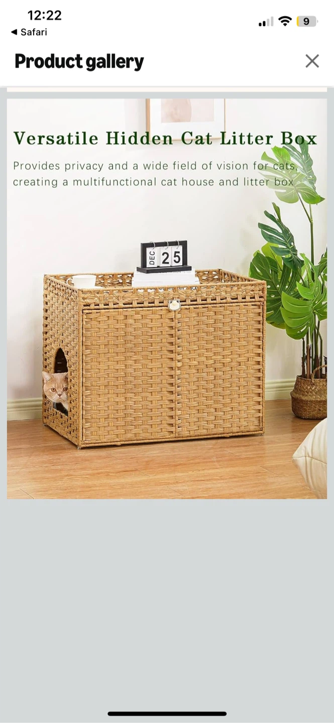 Enclosed litter box house