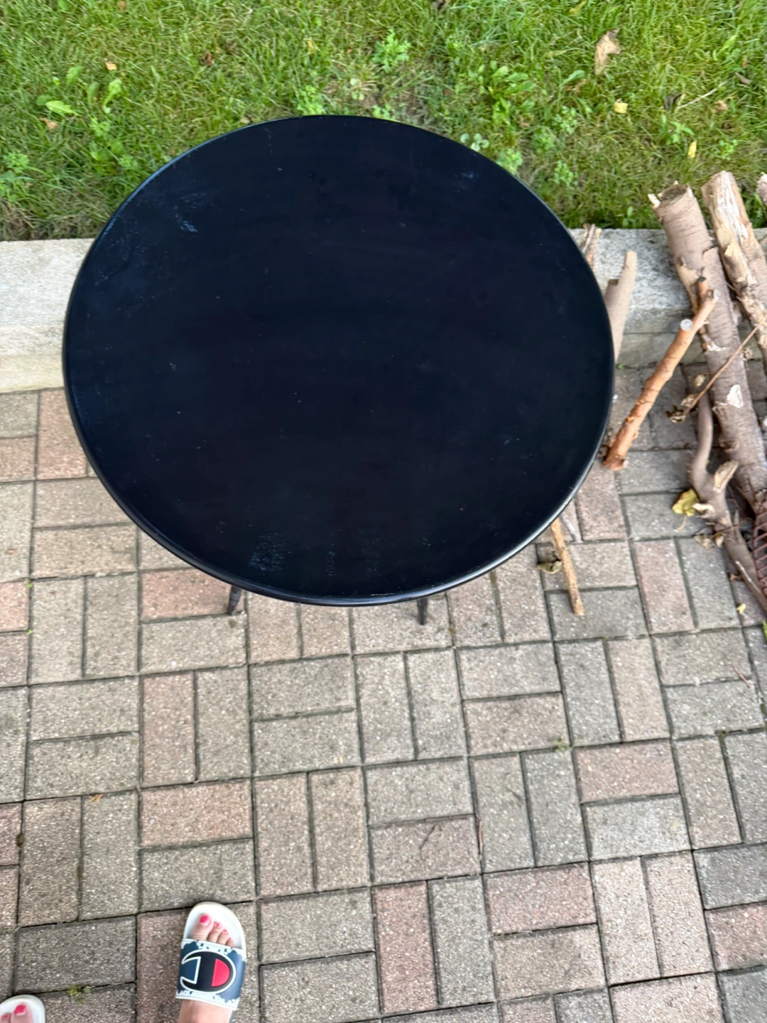 Black Round Side Table