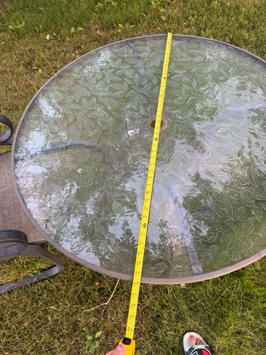 Round Glass Top Outdoor Dining Table - photo 5