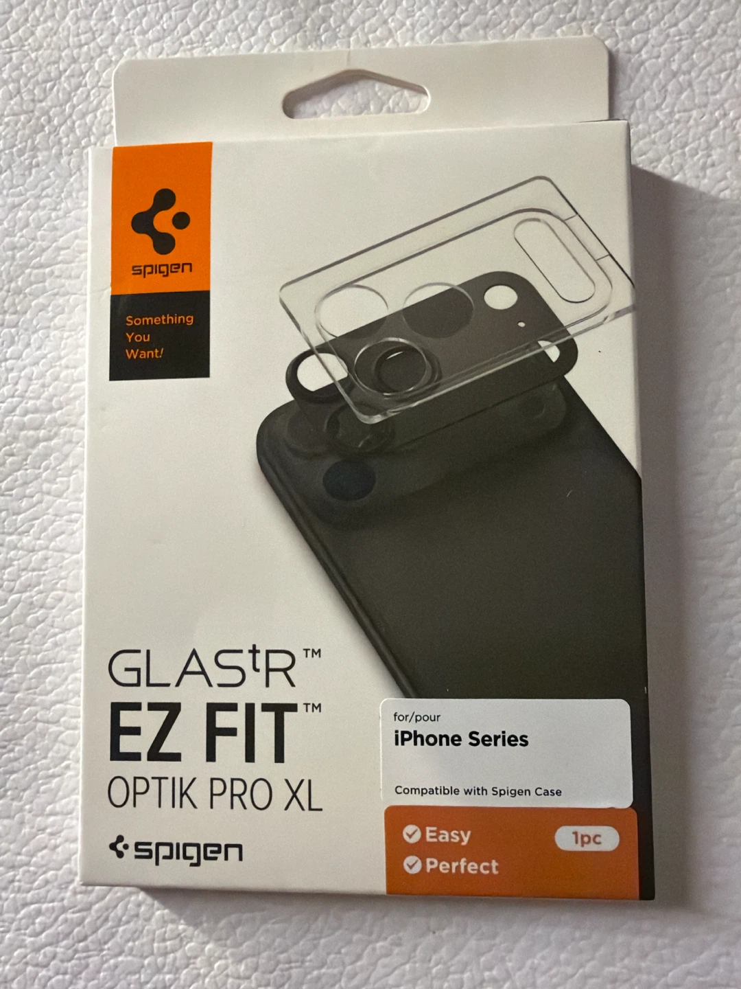 iPhone 17 camera protector