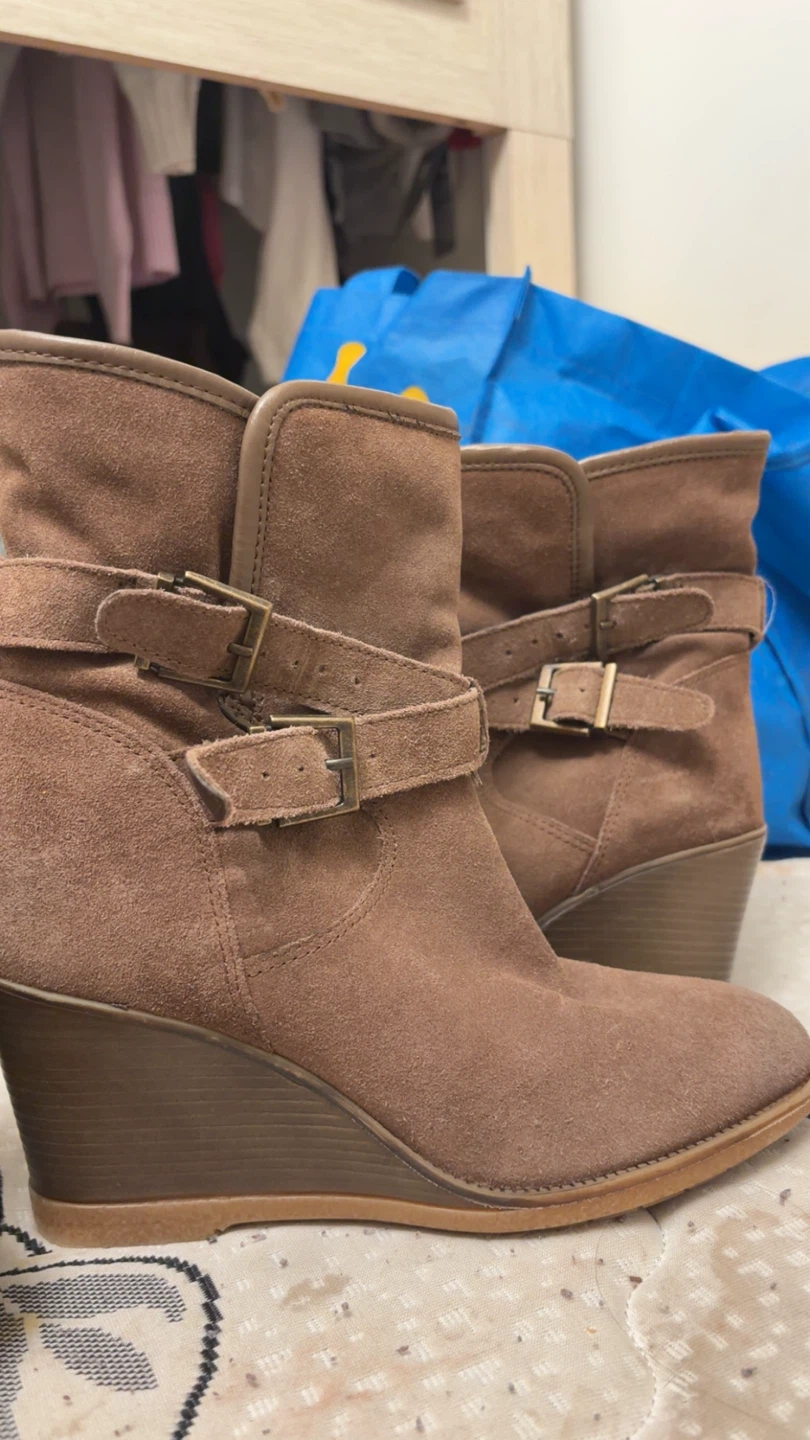 Brown Wedge Boots - photo 4