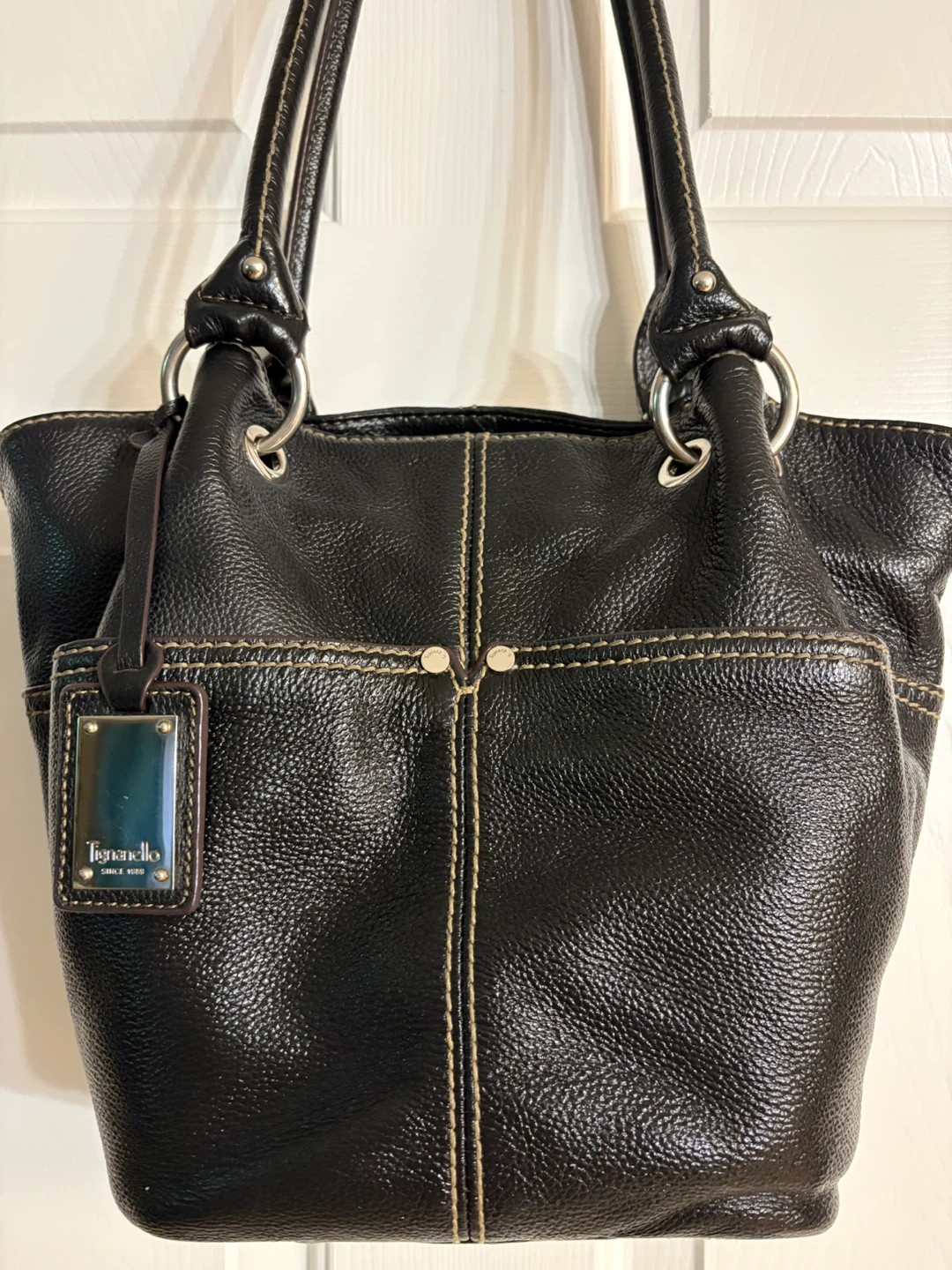 Tignanello Black Pebbled Leather Shoulder Bag - photo 2
