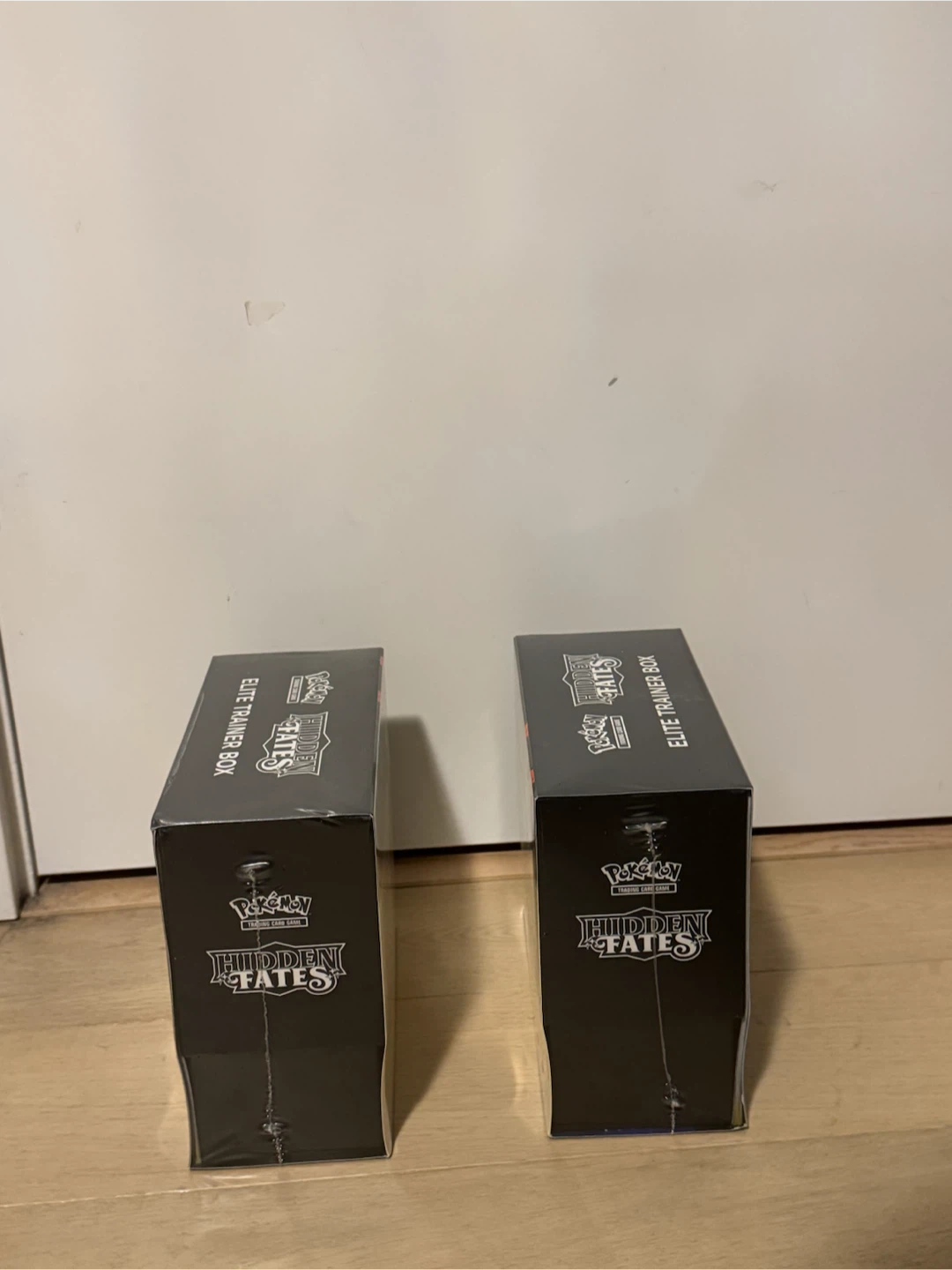 Hidden fates elite trainer box - photo 4