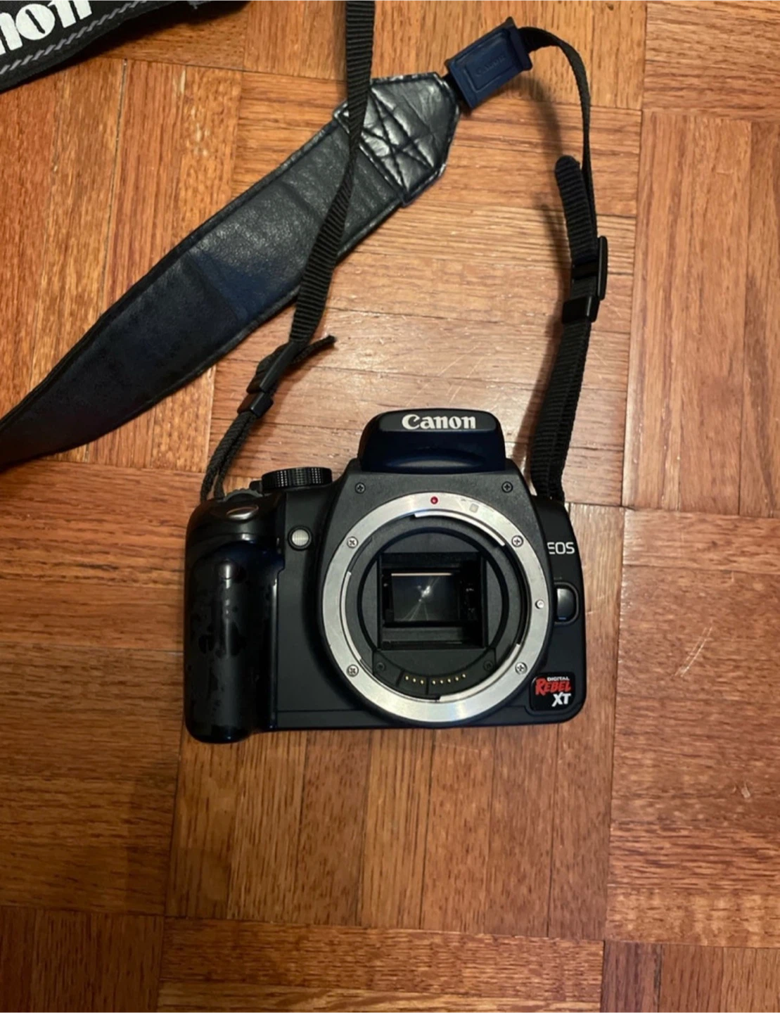 Canon rebel Xt 18-55mm 75-300mm and flashcard - photo 2