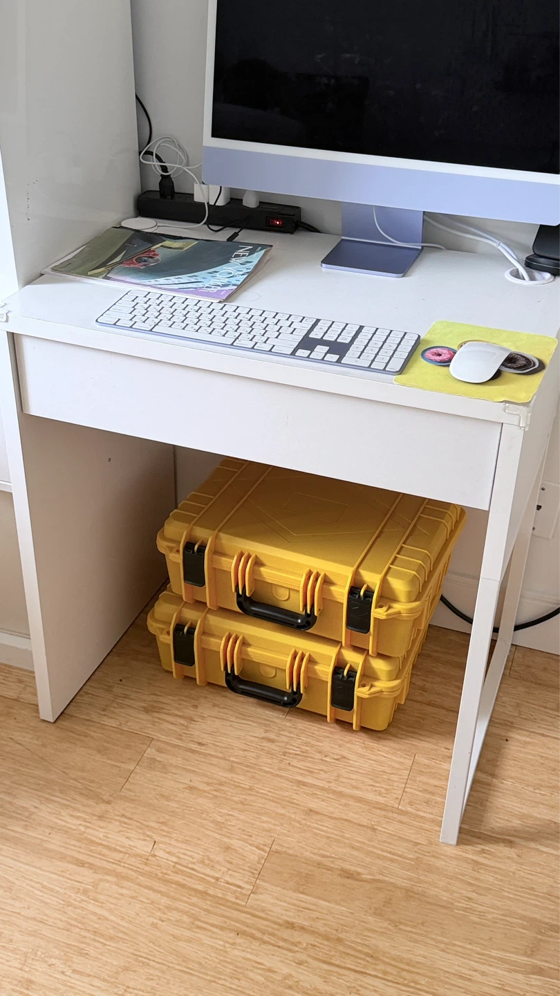 Ikea desk and chair - photo 2