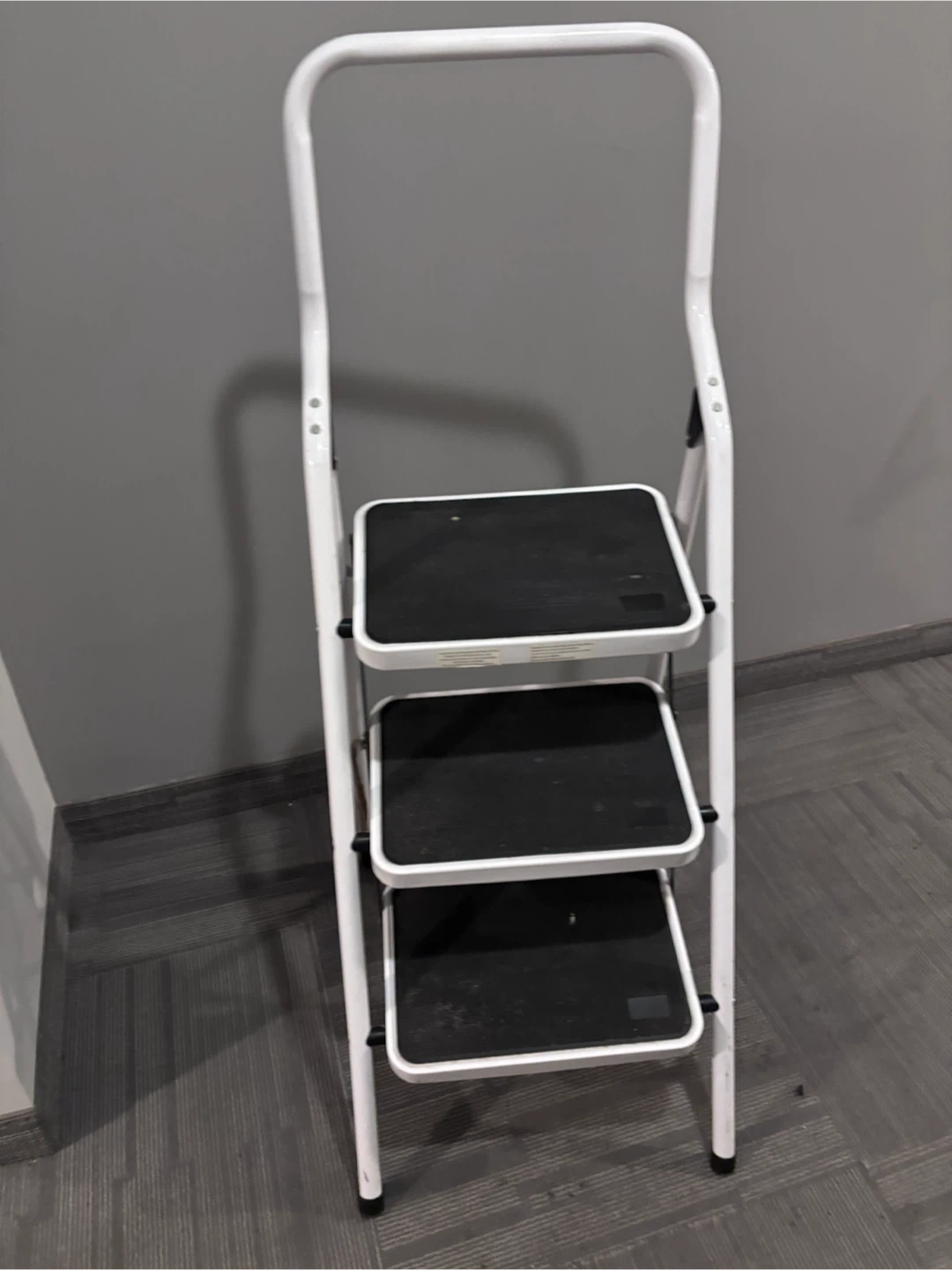 White 3-Step Folding Ladder - photo 4