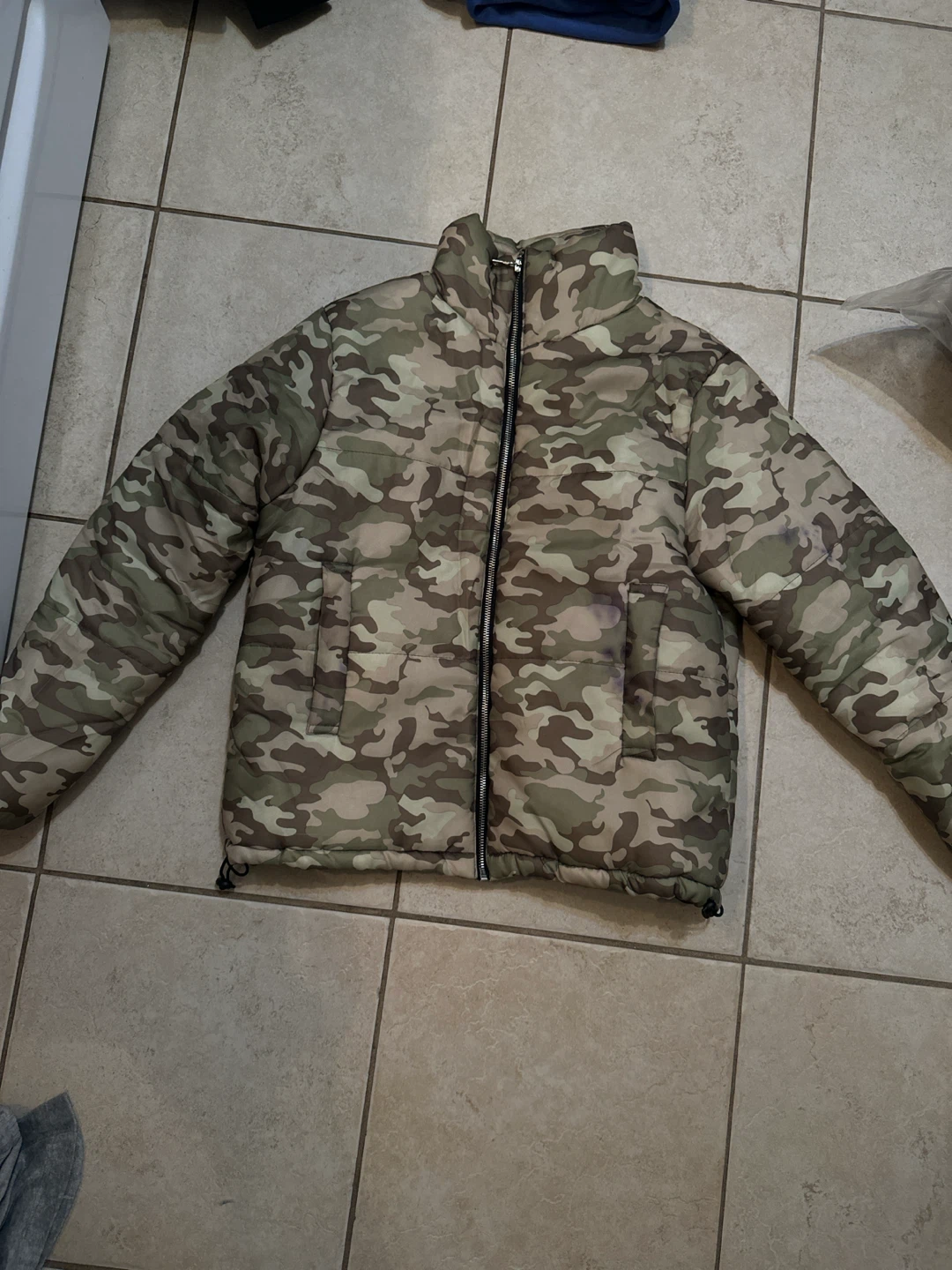 Camouflage Puffer Jacket women’s small