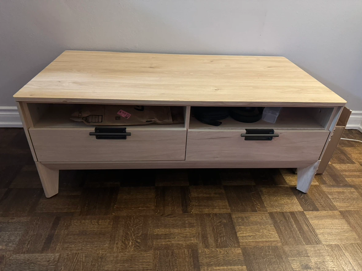 Modern Light Wood TV Stand/Centre Table with Drawers