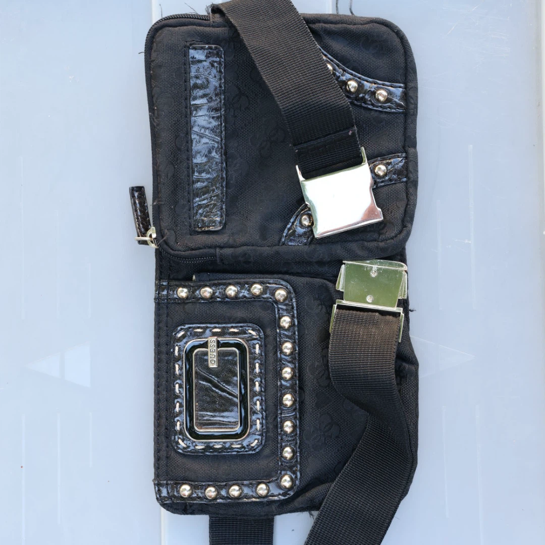 Guess Black Canvas Belt Bag - photo 3