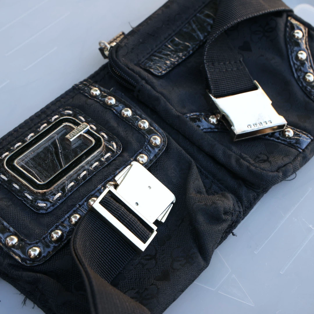 Guess Black Canvas Belt Bag - photo 4