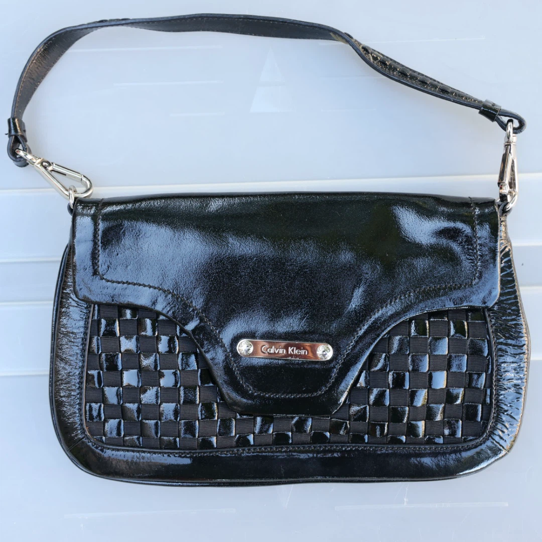 Calvin Klein Black Patent Woven Shoulder Bag - photo 2