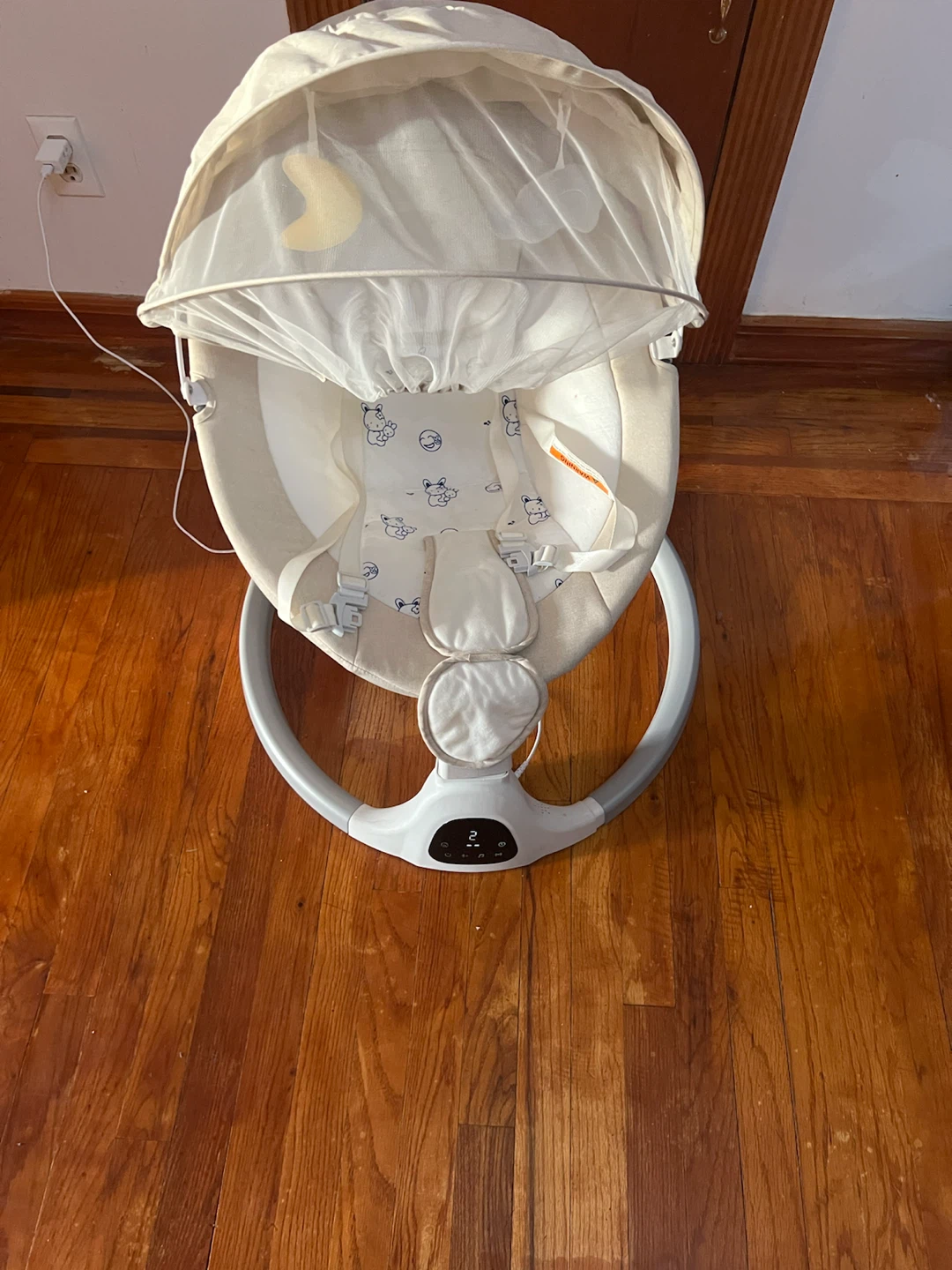 Baby Swing with Canopy and Remote - photo 3
