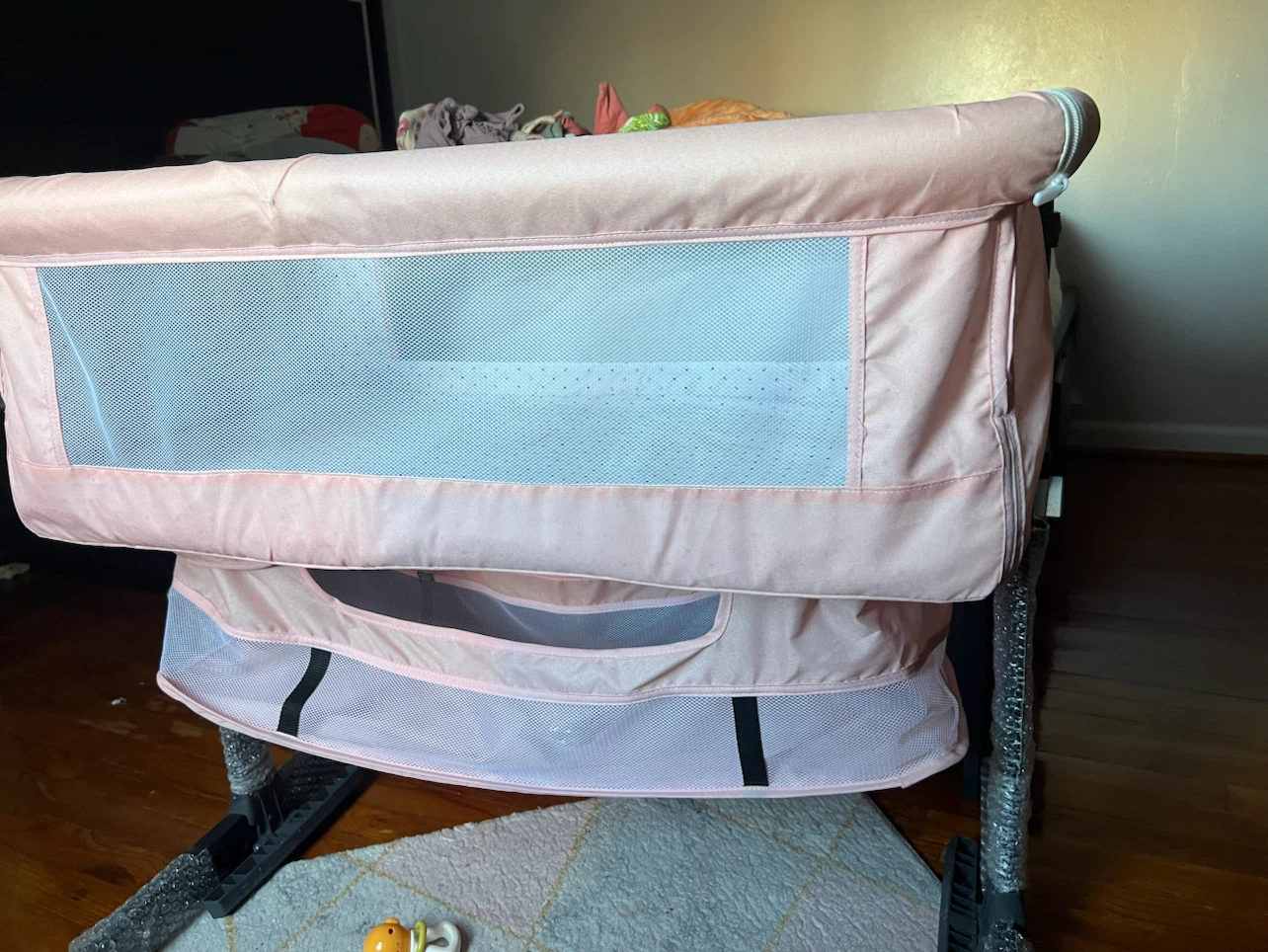 Pink Bassinet with Mosquito Net - photo 3
