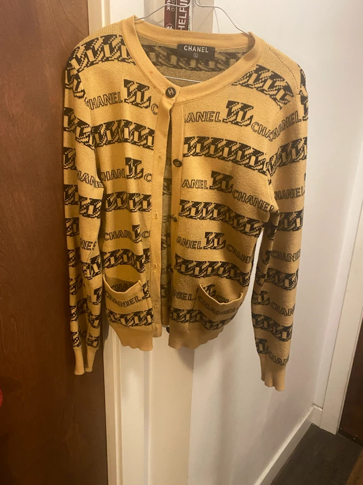 CHANEL Cardigan