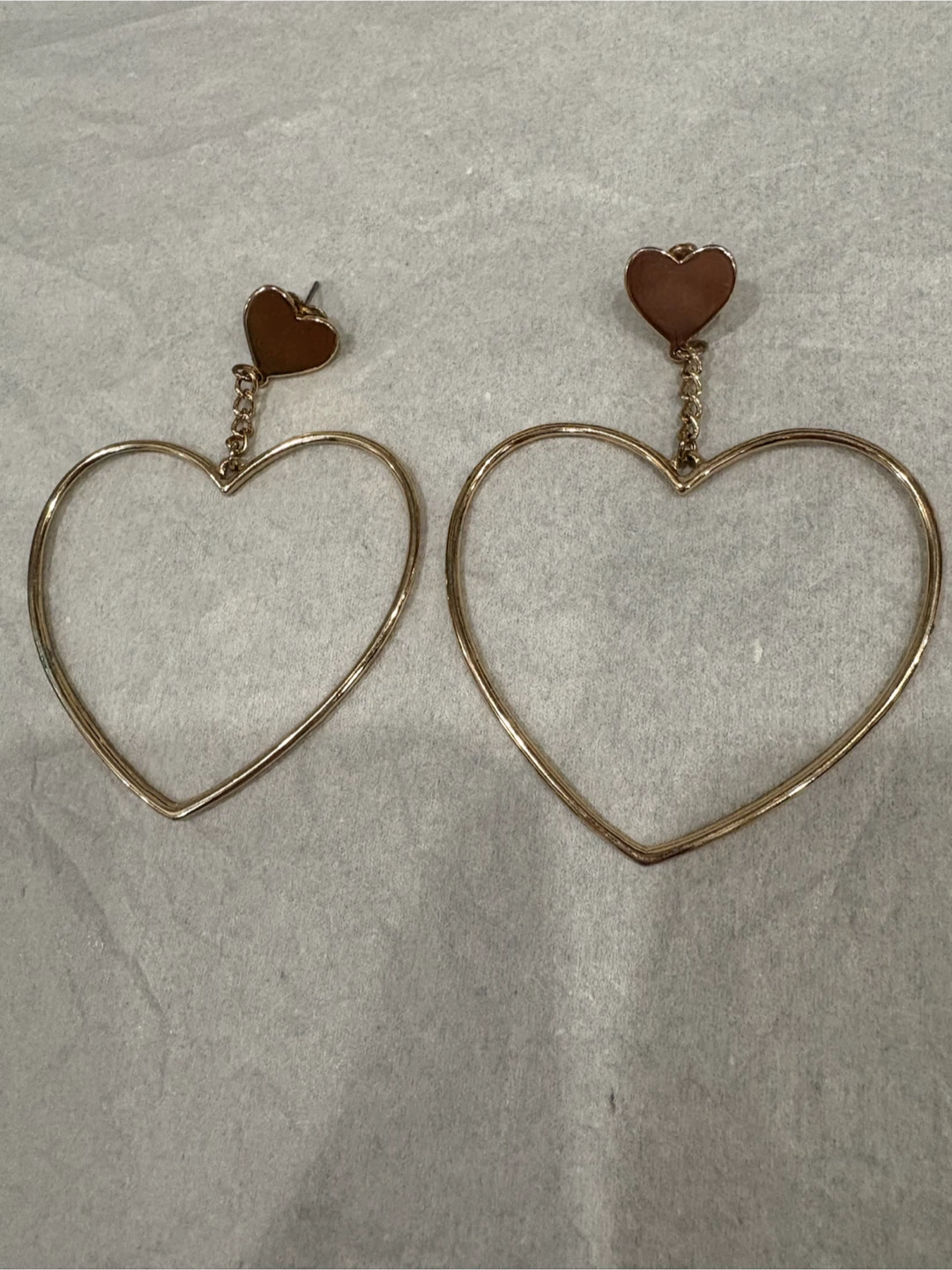 Gold Tone Heart Hoop Dangle Earrings - photo 3