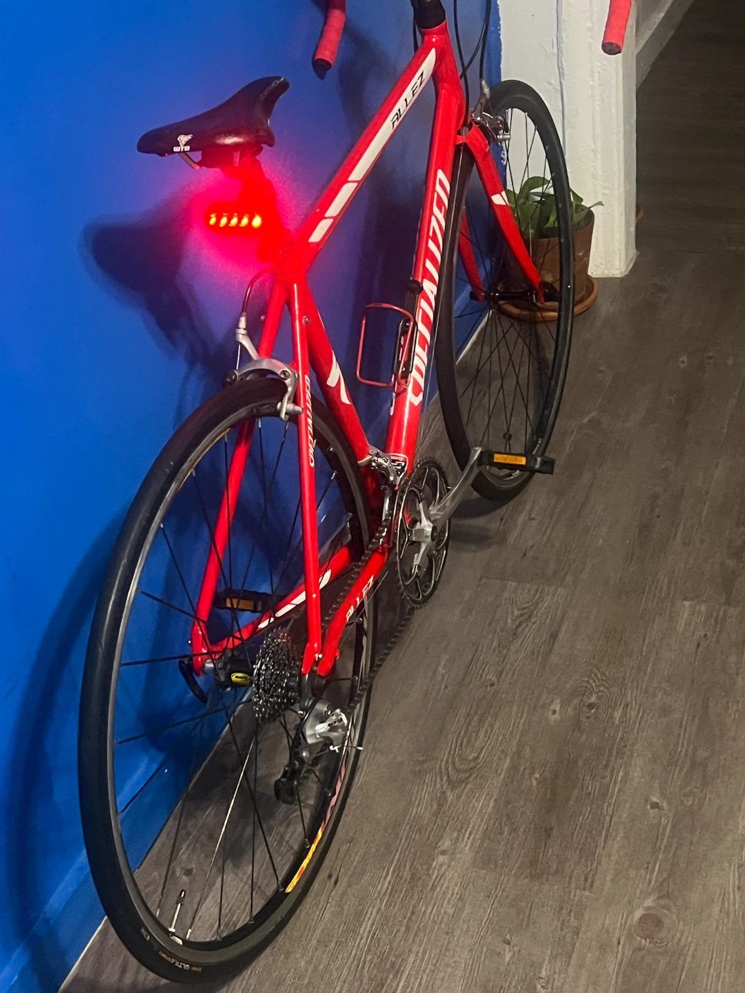 Specialized Allez Road Bike - Red 56.5 - photo 2