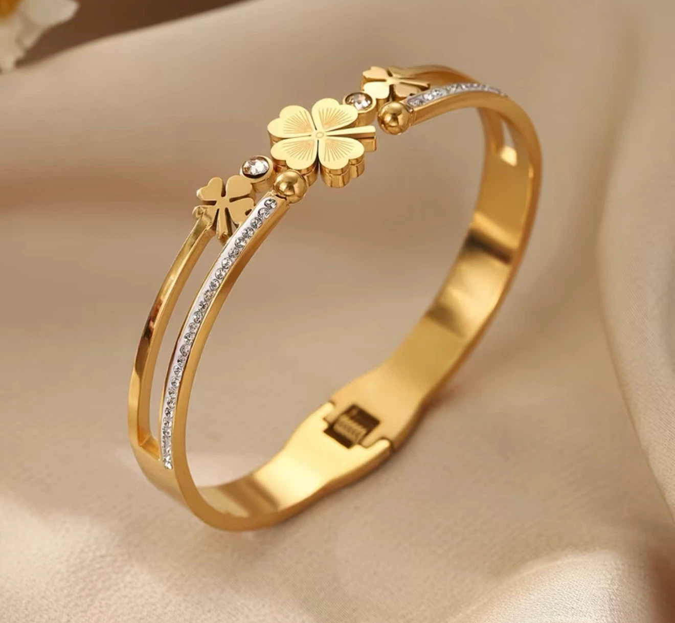 18K Plated Gold Tone Clover and Tree of Life Bracelet
