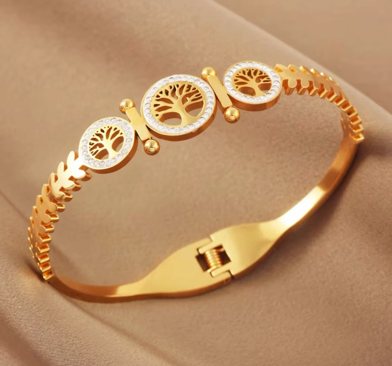 18K Plated Gold Tone Clover and Tree of Life Bracelet - photo 3