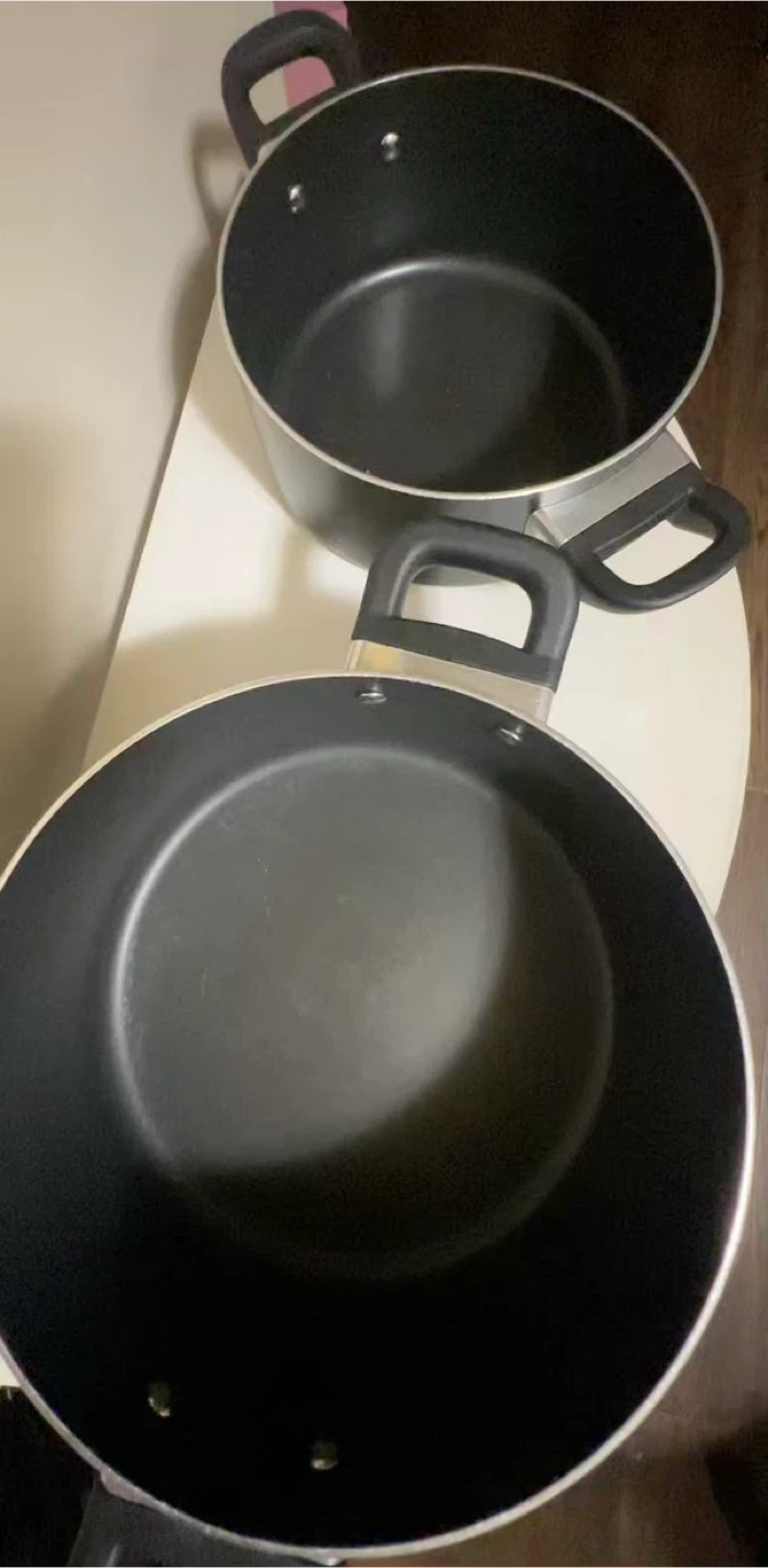 Two Black Pots with Lids - photo 3