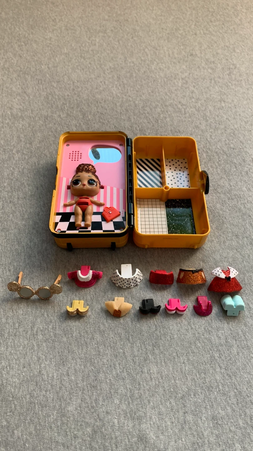 LOL Surprise Doll Gold Luggage Playset with Accessories