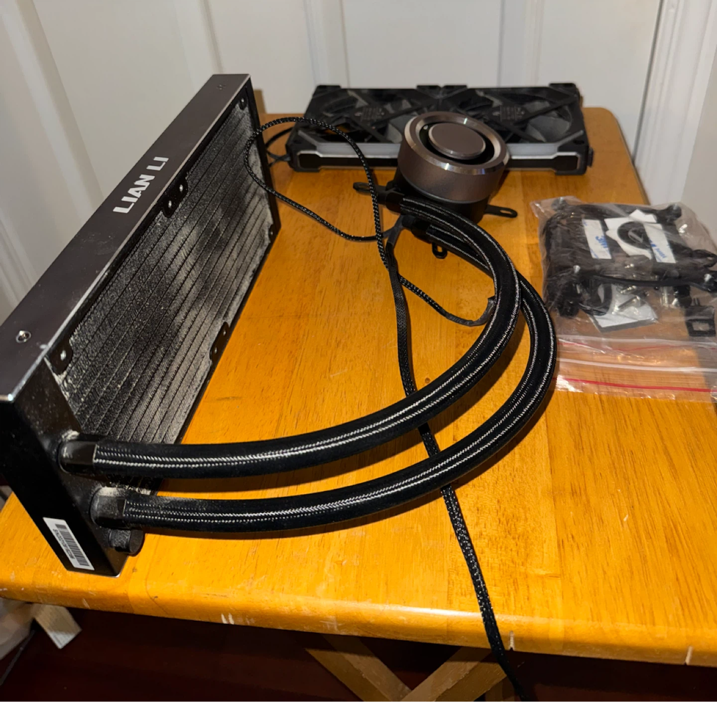 LIAN LI Galahad 240 AIO Liquid Cooler - photo 2