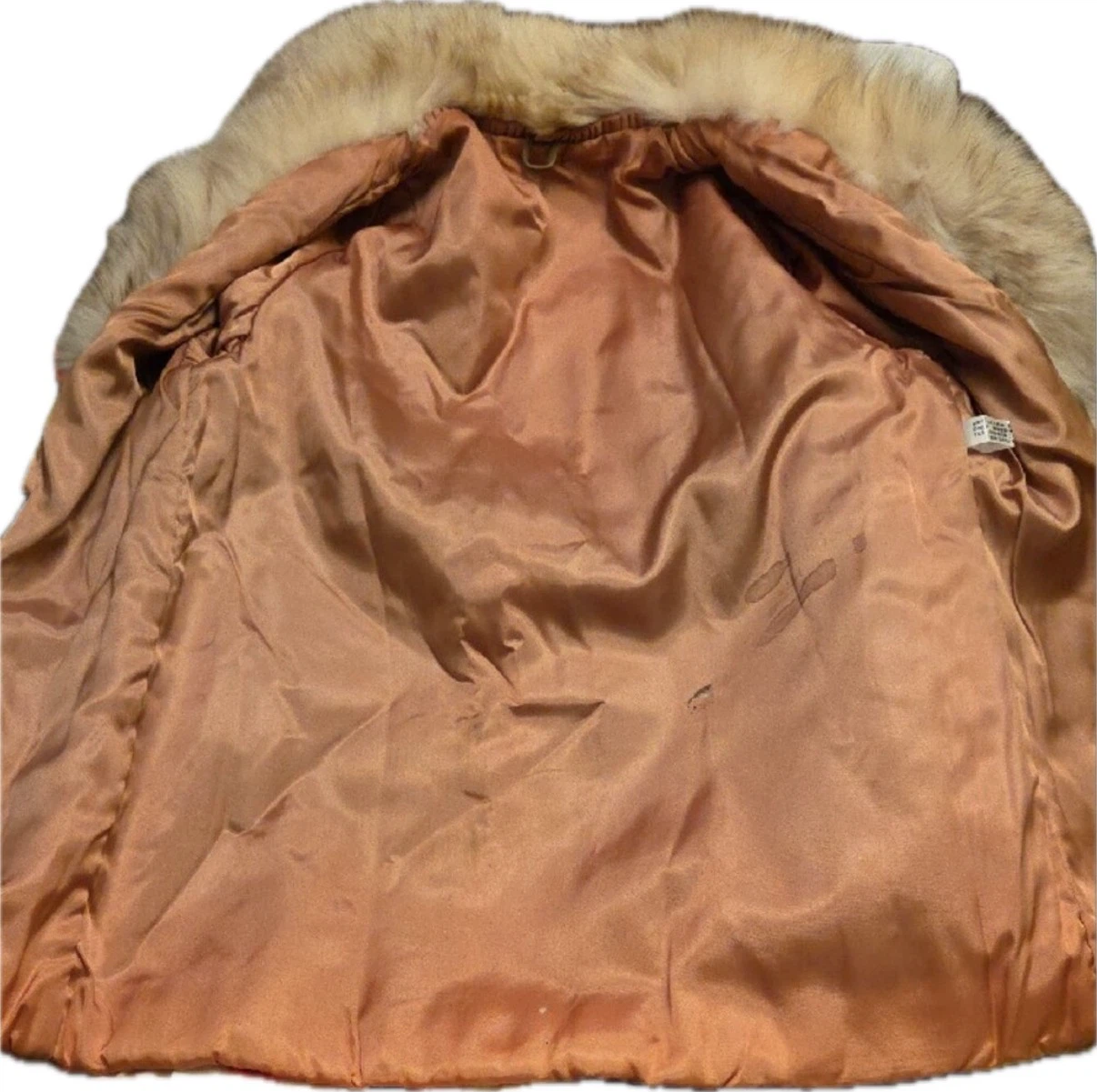 Saga Fox Women’s Vintage Fur Coat - photo 4