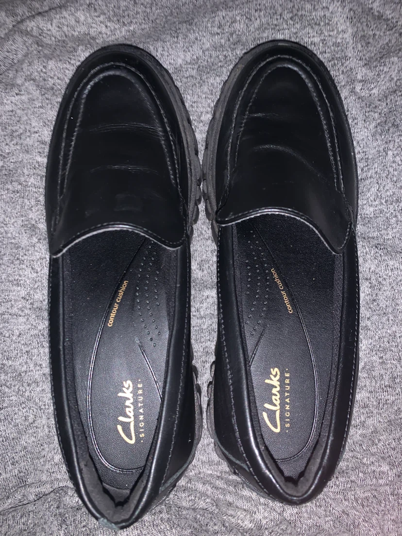 Clarks Black Leather Platform Page Loafers 8.5