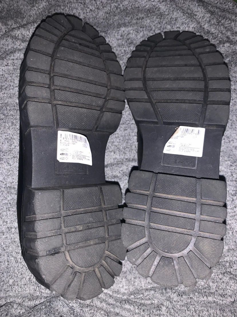 Clarks Black Leather Platform Page Loafers 8.5 - photo 3