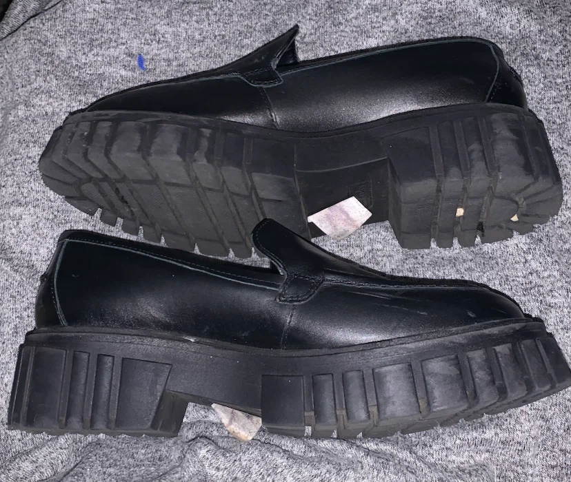 Clarks Black Leather Platform Page Loafers 8.5 - photo 4