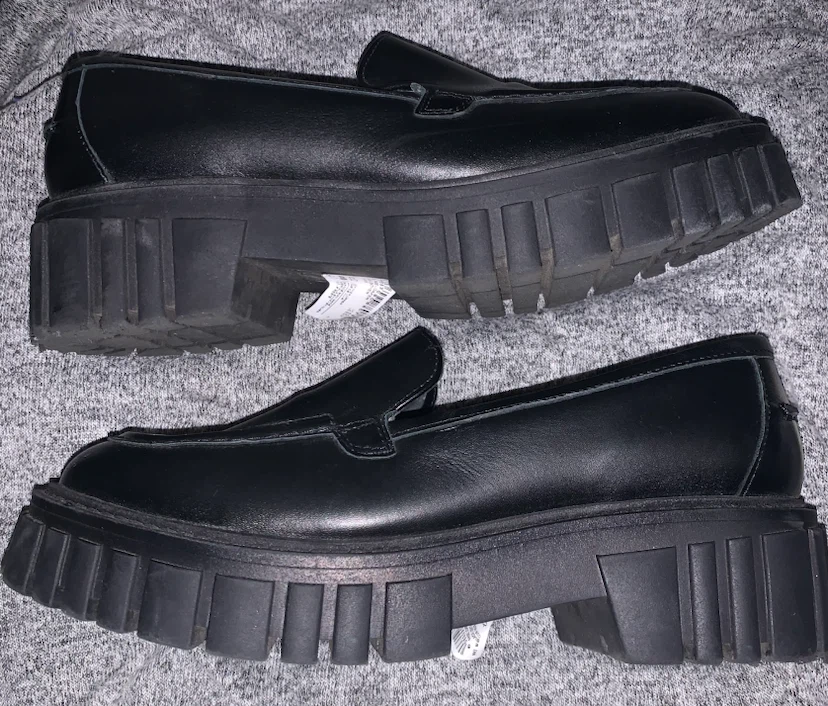 Clarks Black Leather Platform Page Loafers 8.5 - photo 5
