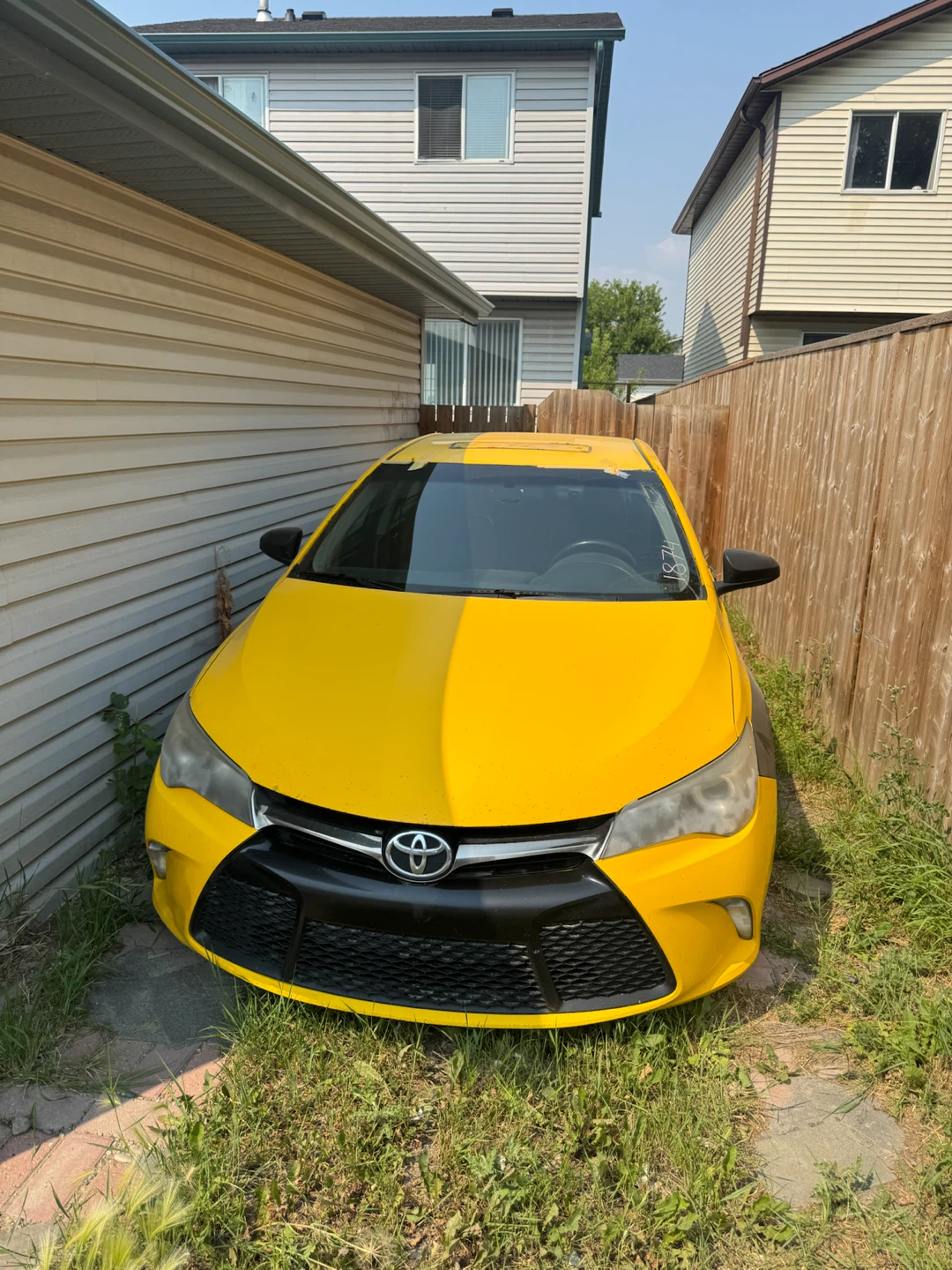 2017 Toyota Camry SE Yellow Sedan