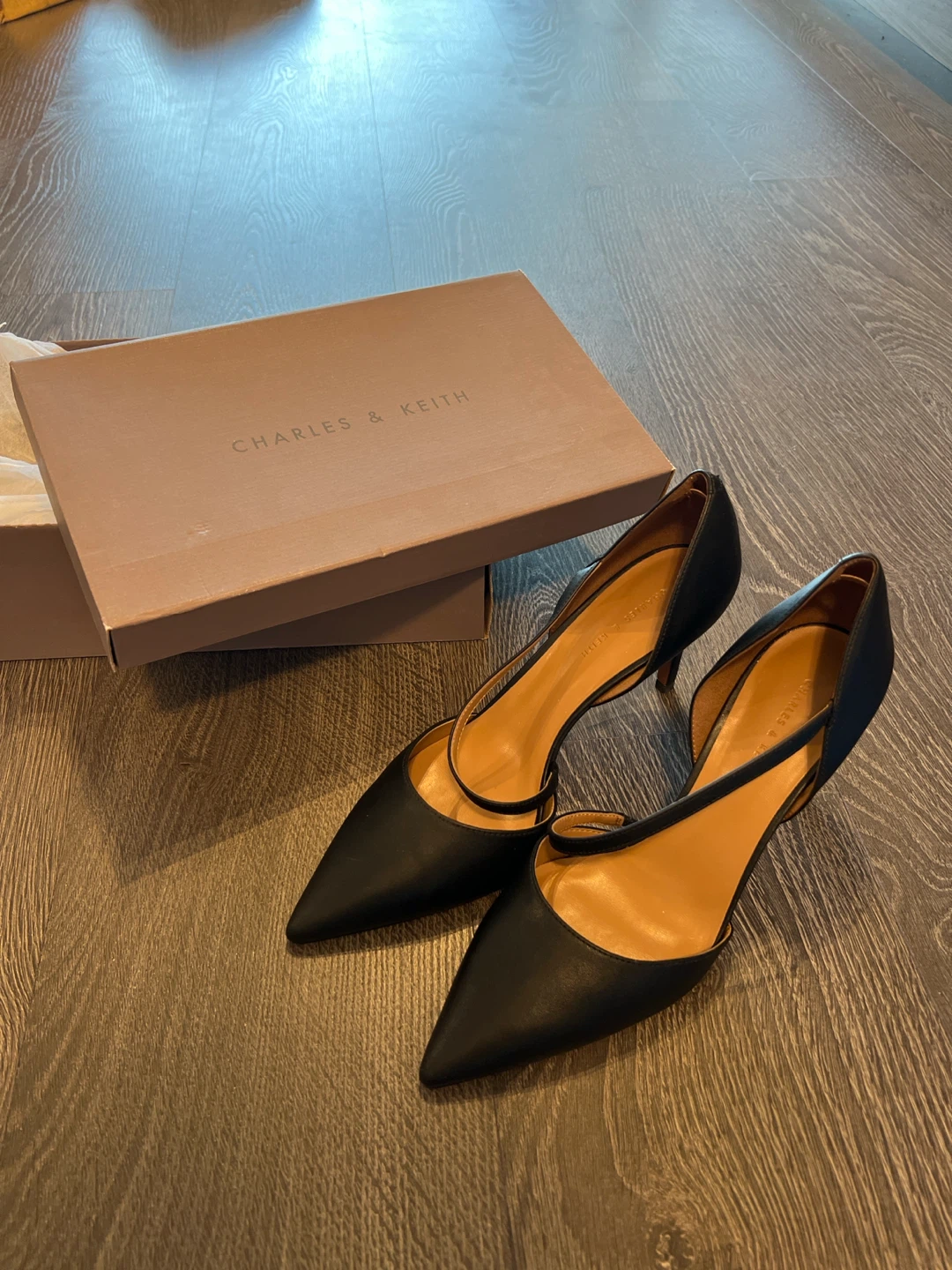 CHARLES & KEITH Black Heels Size 39