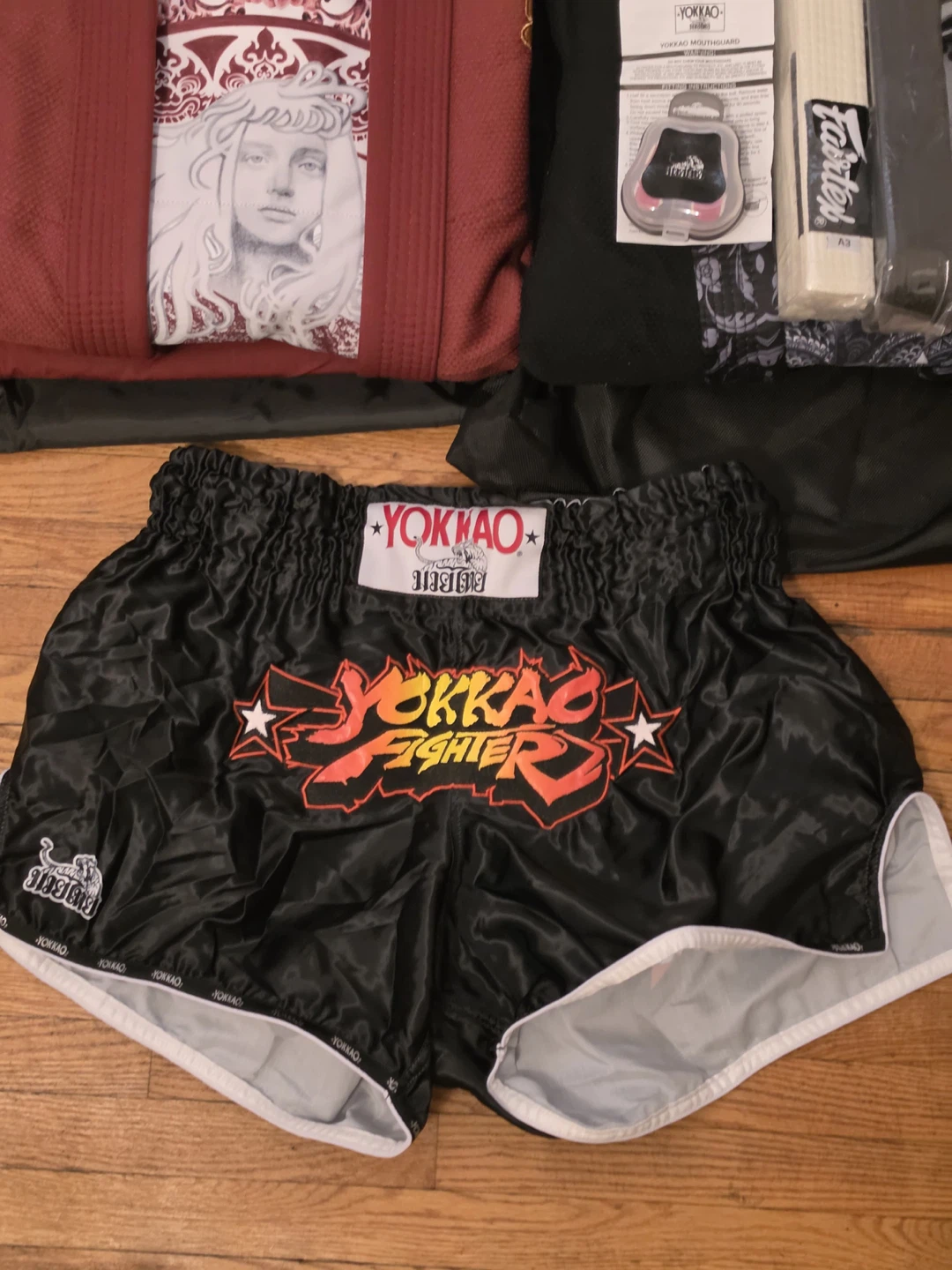 YOKKAO Muay Thai Fighter Shorts + Training Gear Bundle - photo 5